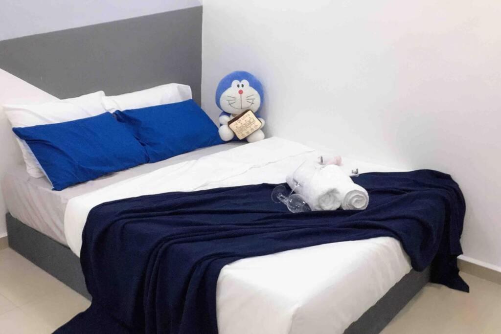 22Pax :Taman Pelangi Party House Nearby Midvelly Βίλα Τζόχορ Μπάχρου Εξωτερικό φωτογραφία